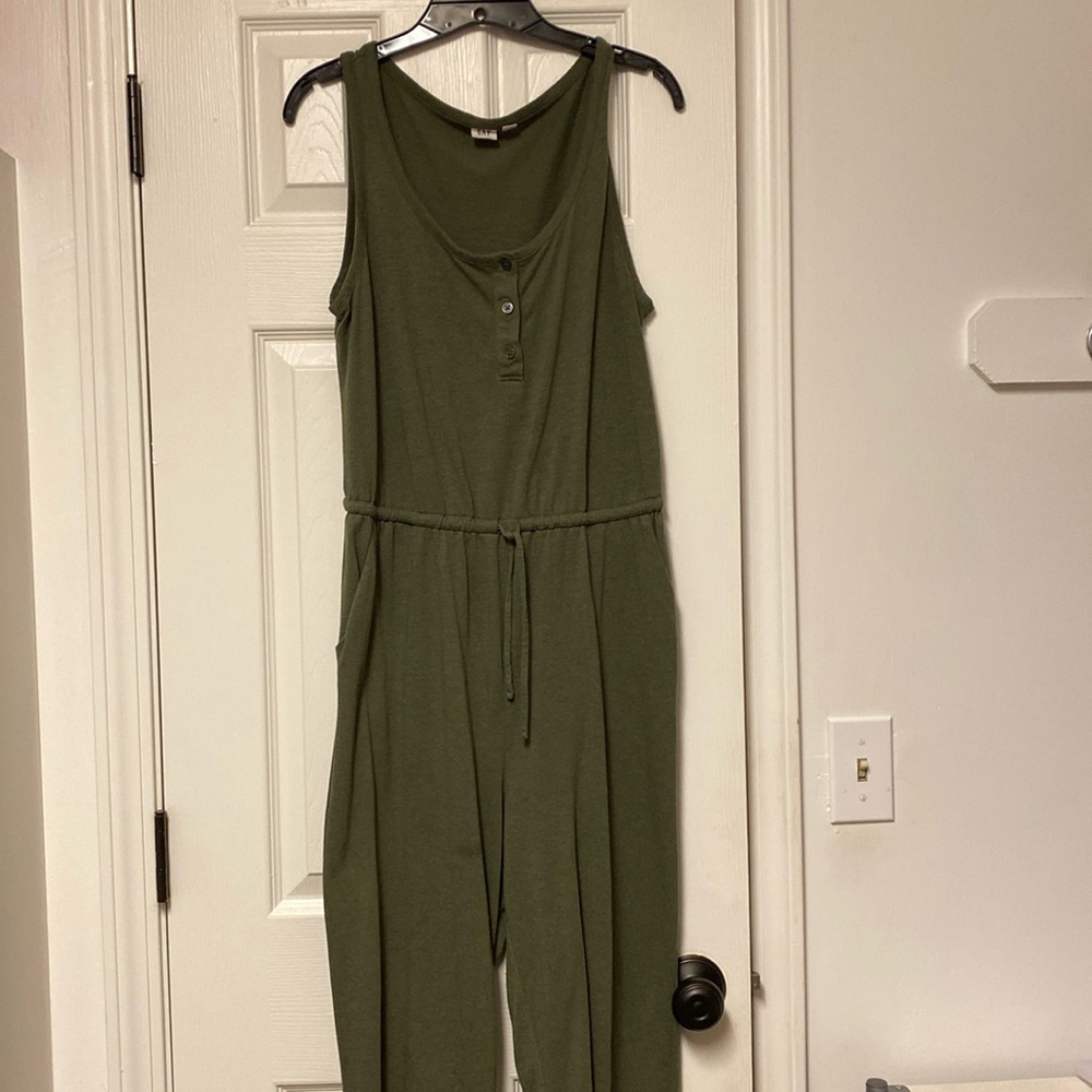 GAP Sleeveless Jumpsuit